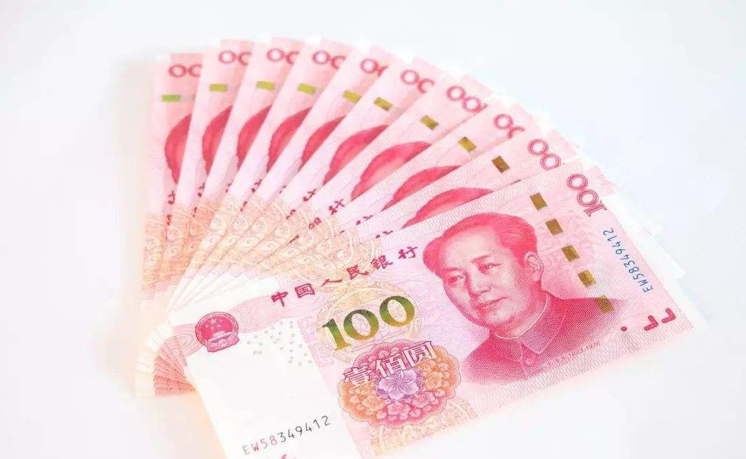 北大学者建议给全国每人发一千元现金,是否可取?