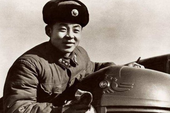 雷锋小故事三十字