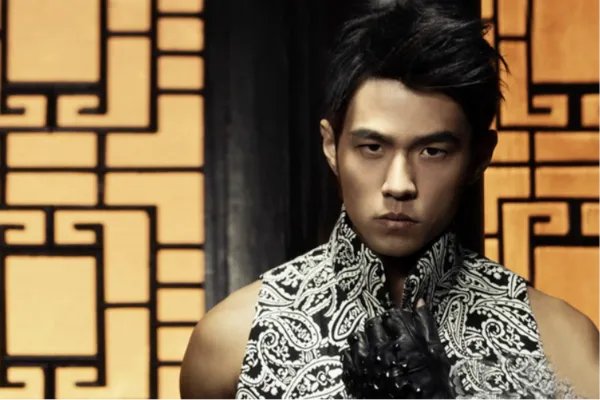 周杰伦新歌被嘲全是过往作品影子，他是“江郎才尽”了吗？