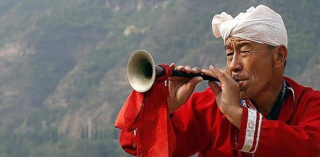 天下黄河九十九道弯，第一个弯在什么地方呢？