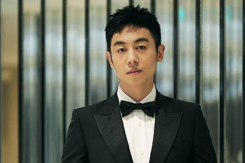 朱亚文是如何成为娱乐圈的“宝贝儿”的？