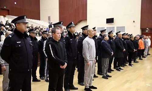 黑老大坐牢，具体到底是怎么回事呢？