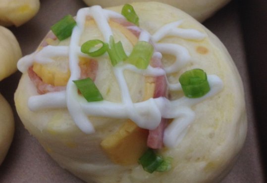 求东菱面包机xbm-1028G的配方，自带的配方做出来很难吃。要做出来松软的！