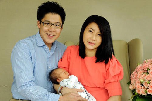 郭晶晶和霍启刚怎么认识的