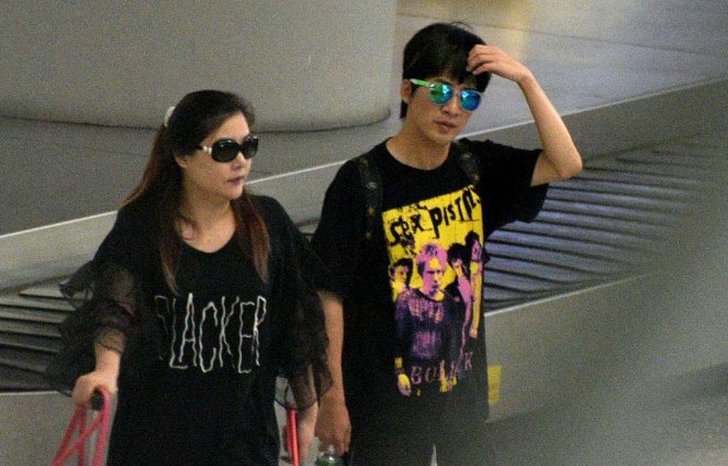 大张伟跟经纪人结婚的原因是什么？