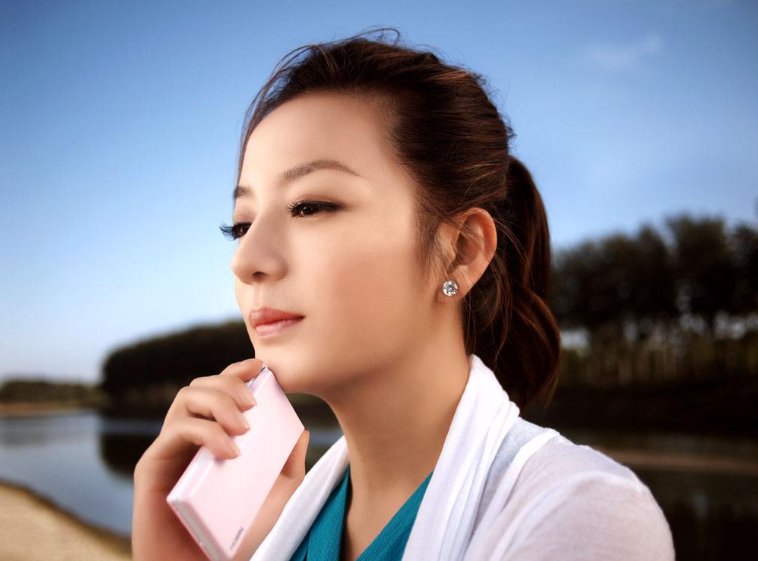 马伊琍说艺校中专并不是很好的选择，你觉得在娱乐圈靠的是学历吗？