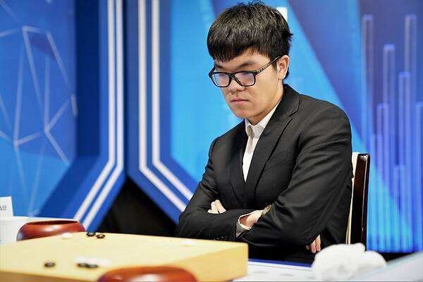 人设翻车？被批愚蠢的围棋手柯洁到底是怎么与女权杠上的？