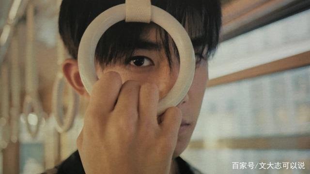 易烊千玺ins都在关注什么人？