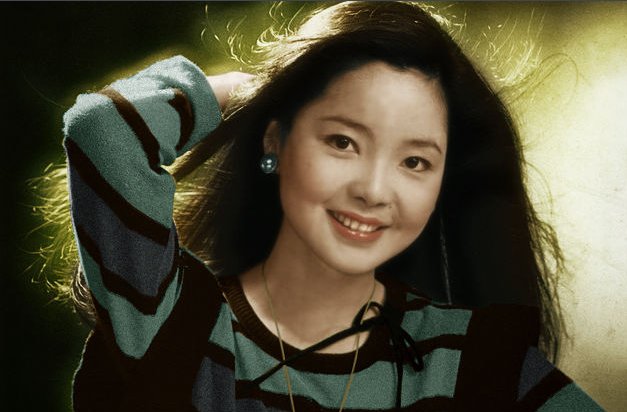 《天涯赤子心》的主题歌的歌词