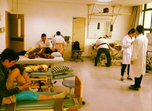 医院院长深夜从住院部11楼坠亡,是否有被他杀的可能?