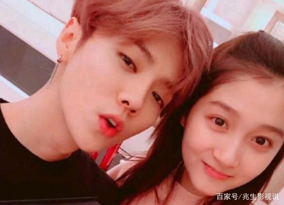 鹿晗粉丝开撕关晓彤,夫妻换头像被骂内涵粉丝,你怎么看这件事?