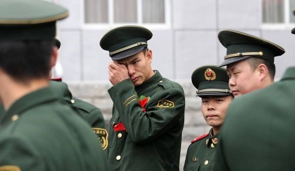 河南仵瑞华被顶替上班23年事件,冒名造假为何一路畅通?