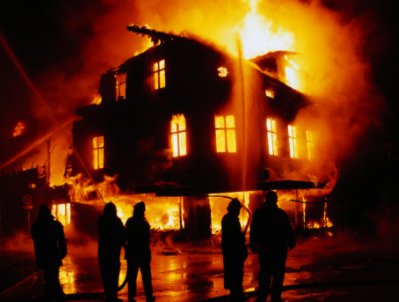 南京火灾离世夫妻留下3个孩子,后续的生活该如何保障?