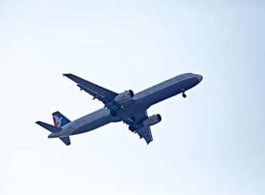 东航客机坠毁现场发现身份证件,黑匣子找到了吗?