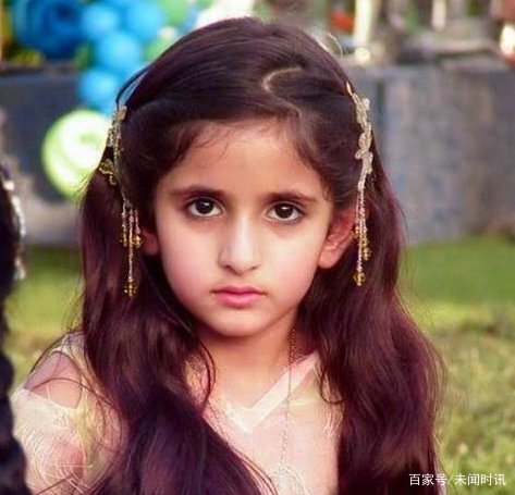 还记得迪拜最美公主吗?因长得太漂亮被禁止整容,10年现状如何?