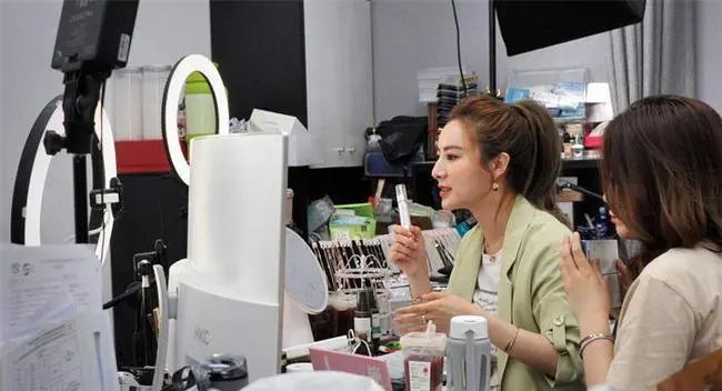 明星、主播欠税被查,为何只罚款不用服刑?