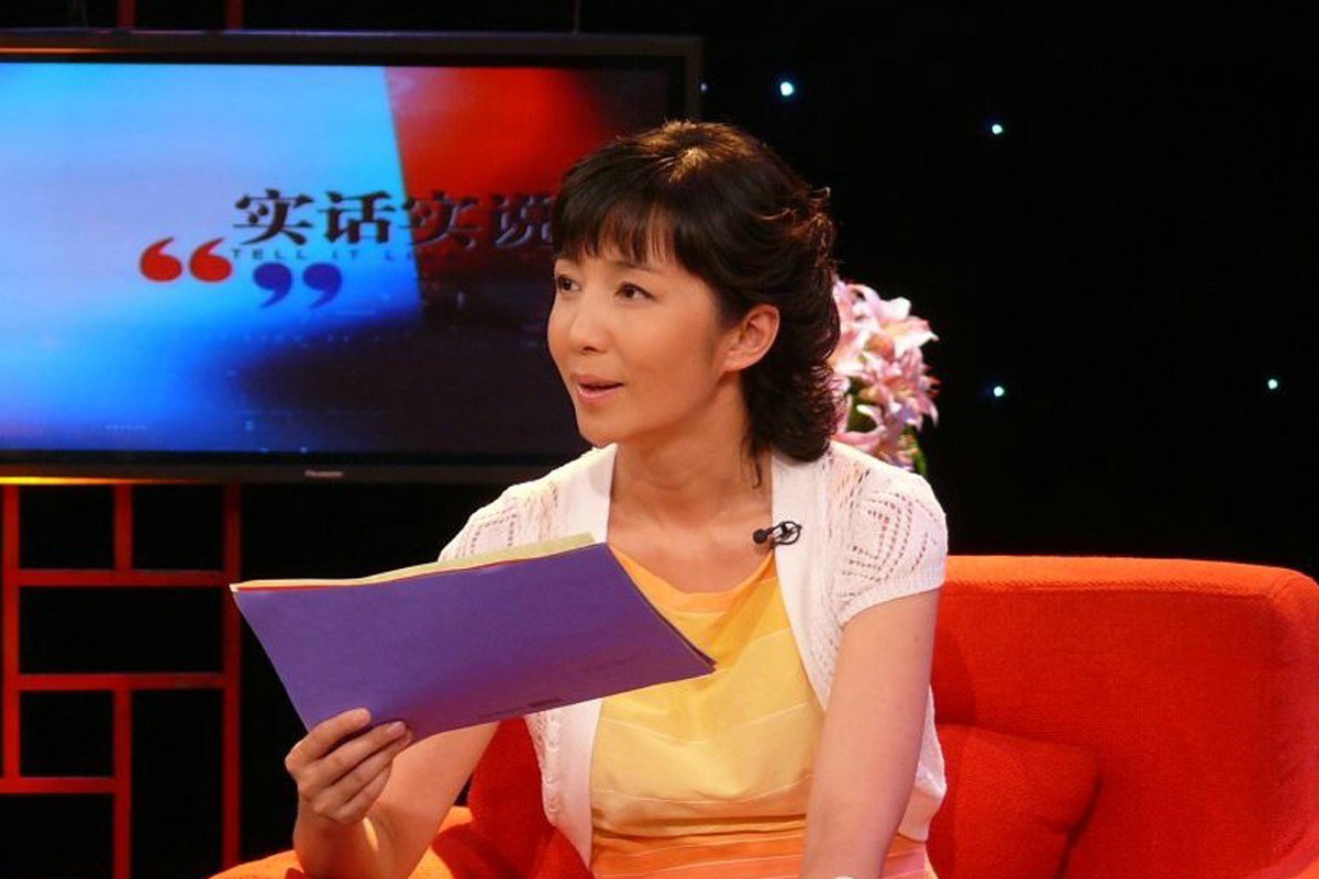 主持人和晶与老公在节目中结缘,36岁高龄生下女儿,如今怎样?