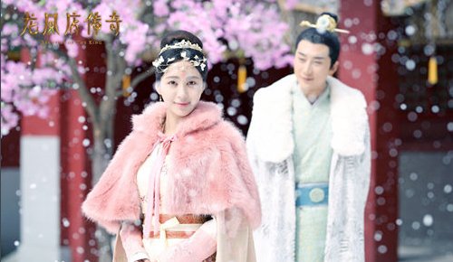 电视《龙凤店传奇》主要讲了什么?