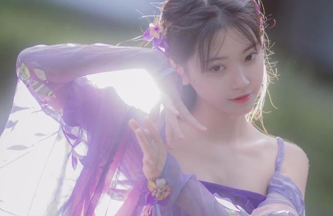 半藏森林接到了腾讯广告引发热议,为何许多网友非常抵制她?