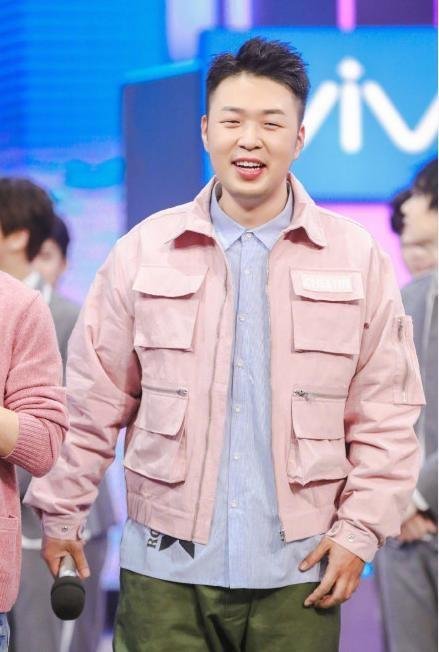 杜海涛春晚主持口误何炅如何机智救场?