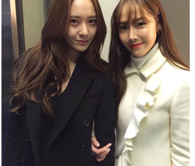 郑秀晶和郑秀妍是什么关系?