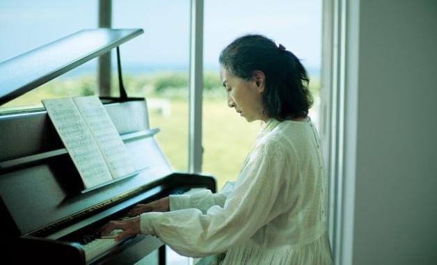 菅田将晖长泽雅美《百花》海报剧照公开，该剧有哪些亮点值得期待呢？