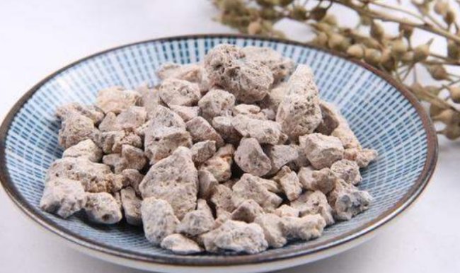 炉甘石的作用？