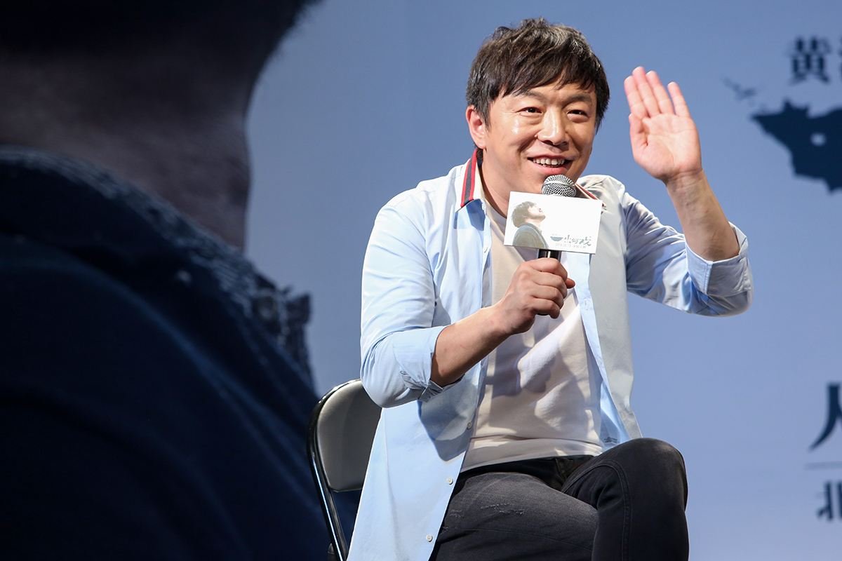 黄渤、梅婷小区拍戏被业主驱赶，物业已确认不会再来，发生了什么事？