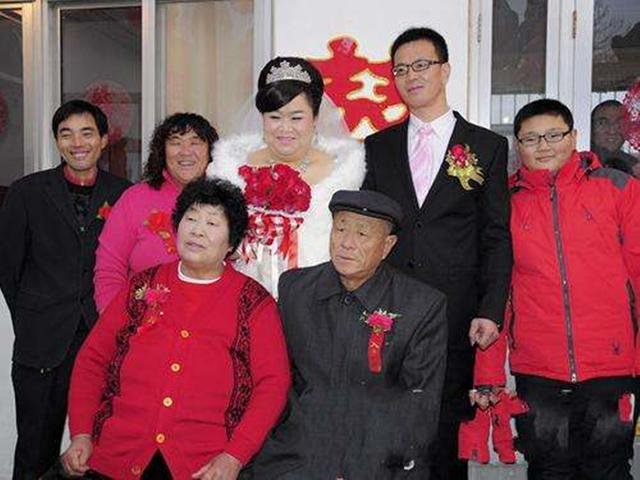 还记得唐功红吗,为冠军奋不顾身,她退役后在干什么 ?