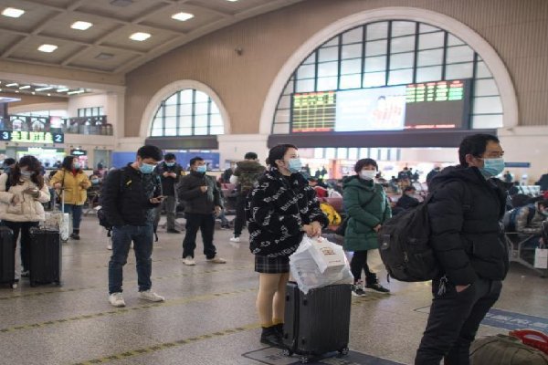 官方宣布持核酸阴性证明到达目的地后不隔离,春运期间该如何防控疫情?