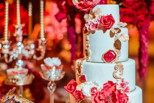 河北一新人结婚舅舅出手豪气,当场给房本送1套房,这一礼物有何特别之处?