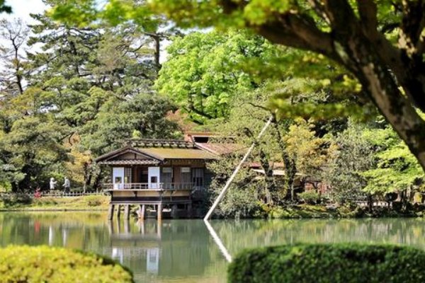 石川县在日本哪?离东京远吗