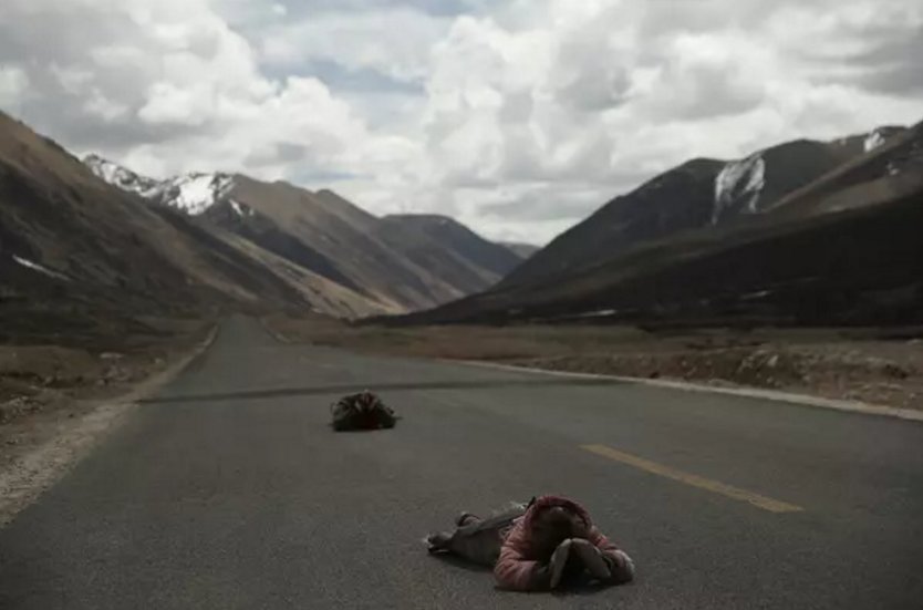 电影《冈仁波齐》主要讲了什么?