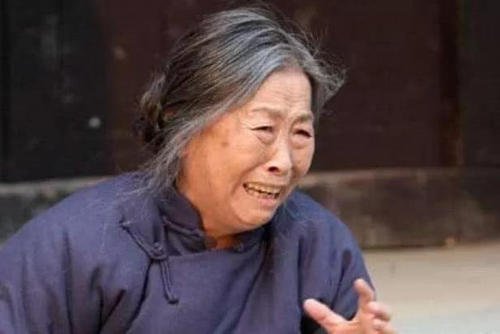 丑娘张少华因病去世,晚年饱受病痛折磨长达10年,她究竟患了什么病?