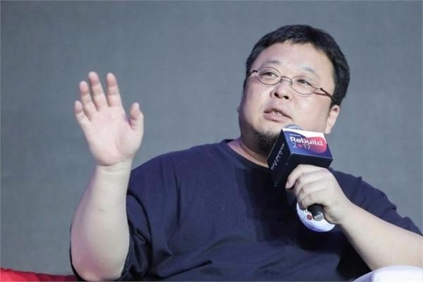 罗永浩曾经创办了红火的“牛博网”,为何只存活2年就关门大吉?