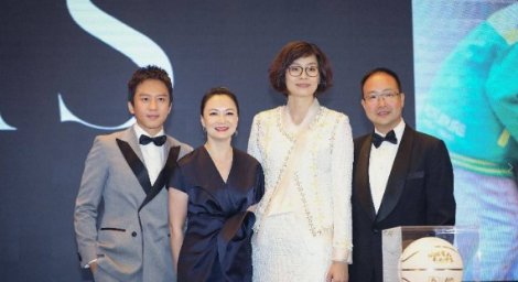 嫁给周鹏,安置体育局的女篮美女刘美发展如何?年薪多少?