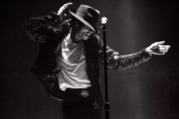 迈克尔杰克逊《Beat It》歌词的中文意思是什么？