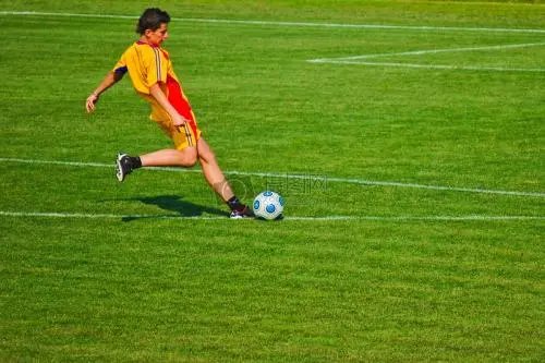 记者询问贝尔:“这会是你在威尔士的最后一场比赛吗”,贝尔是何反应?