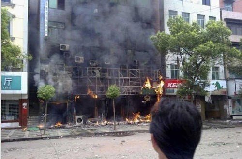 湖北石首群体性事件剖析的对警察教训有什么?