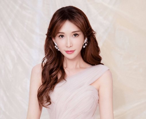 林志玲高龄产子后丈夫首度受访,透露儿子相貌,这是为何?