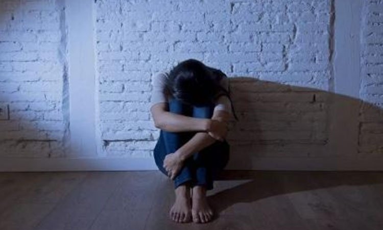 泉州一对情侣喝农药相拥跳河溺亡,两个人为何要选择这条不归路?