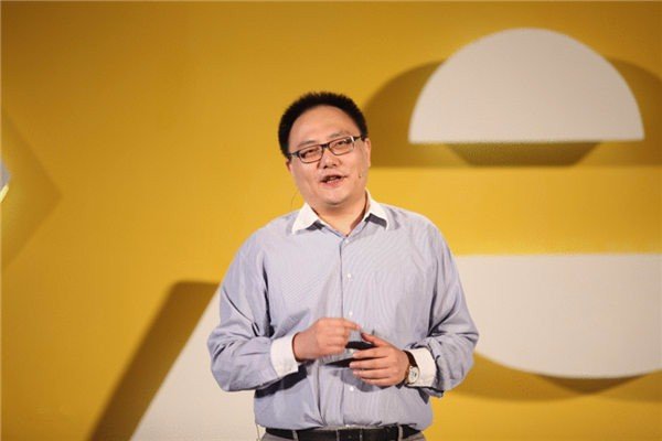 罗永浩曾经创办了红火的“牛博网”,为何只存活2年就关门大吉?