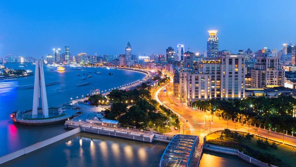 江苏海边最好玩的在哪里？哪里吃海鲜比较好？