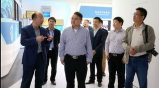 追随任正非超过30年,你如何看待郑宝用对华为的贡献?