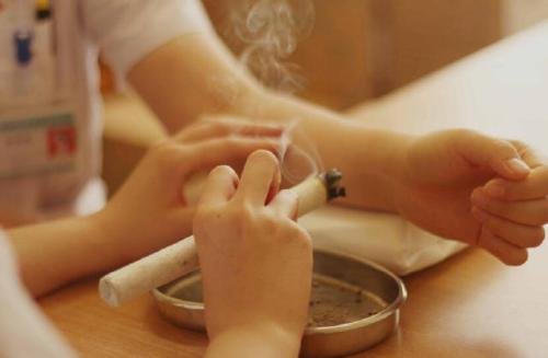 艾灸每天几次?每次多长时间好?