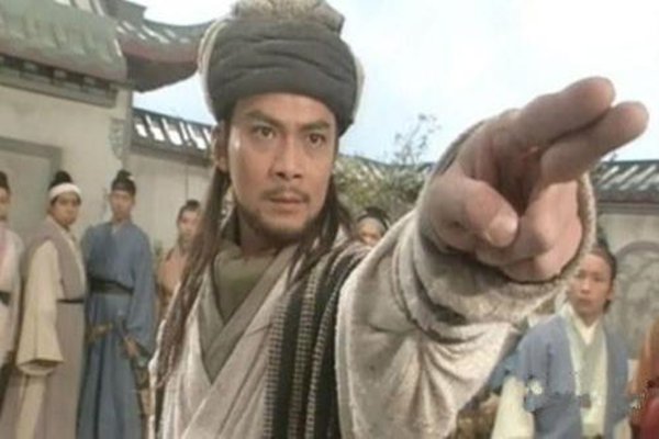 萧峰一共有几位授业恩师，为何他的武功如此厉害？