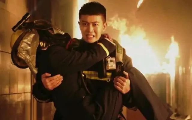 任嘉伦洗澡戏把自己搓红了，为呈现真实效果他有多拼？