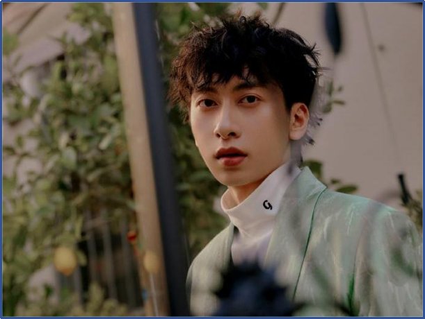 《半生雪》的原唱