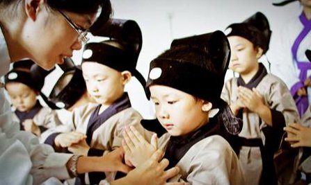 查字典理解词语私塾指的是