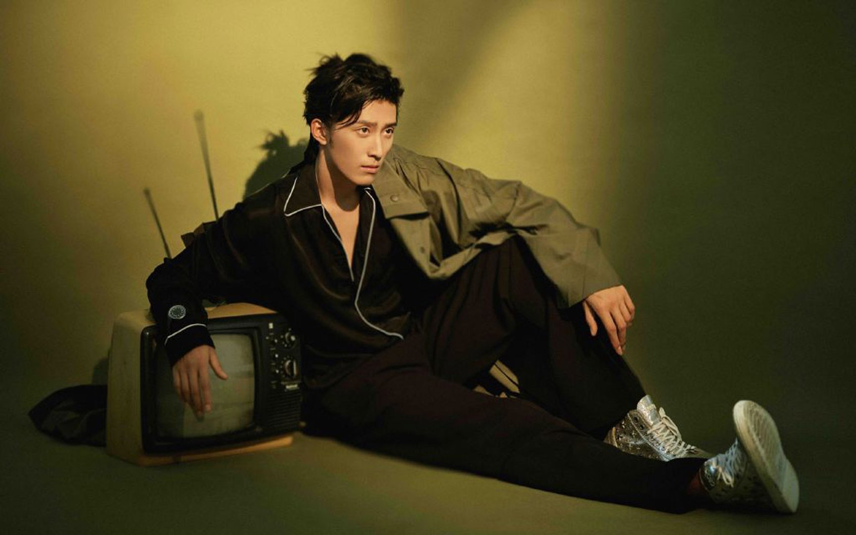 窦骁烫伤冷处理十分淡定,烫伤后第一时间该做些什么?